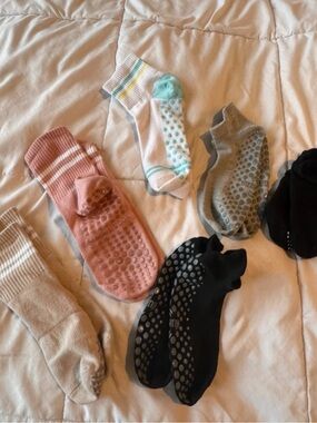 Non-Slip Low-Cut Sock Pack - Pink, Black, Gray, White, Cream